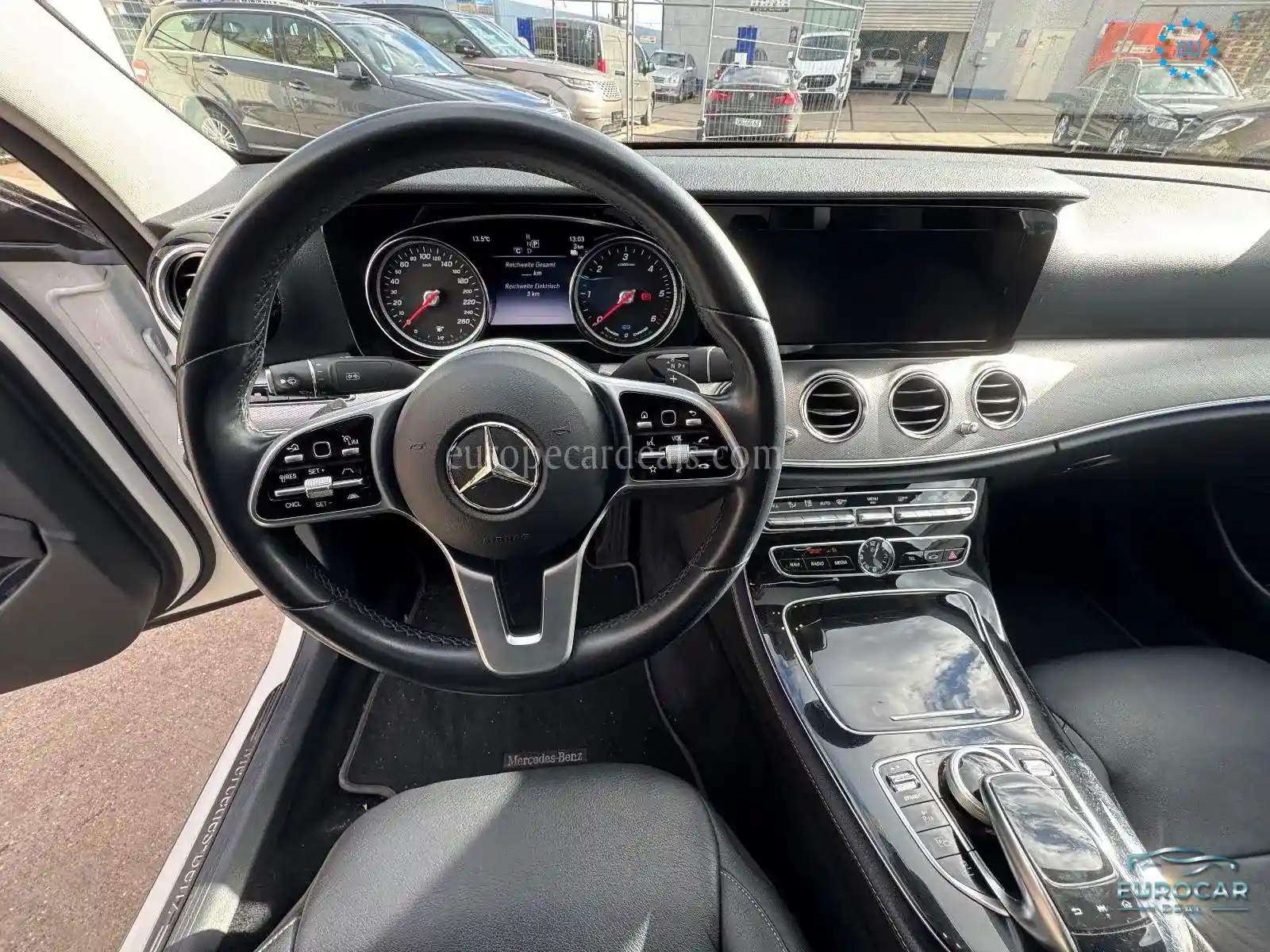 Mercedes-Benz E 300