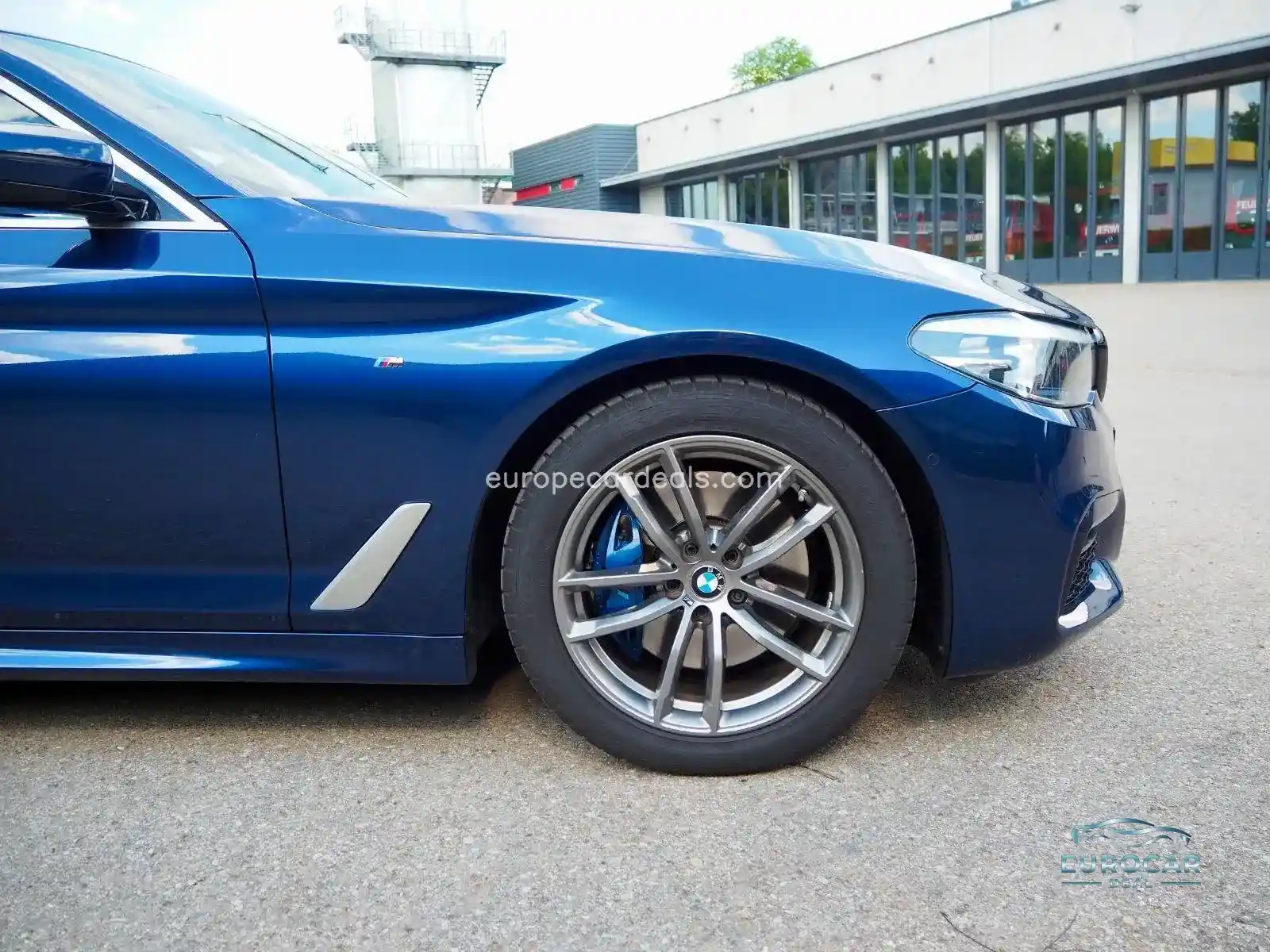 BMW 525