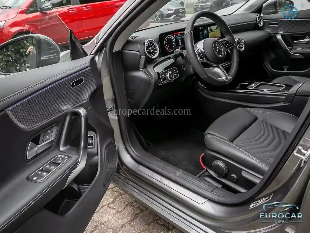 Mercedes-Benz CLA 180