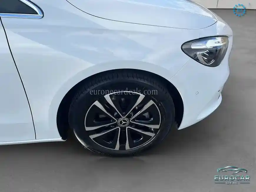 Mercedes-Benz B 200