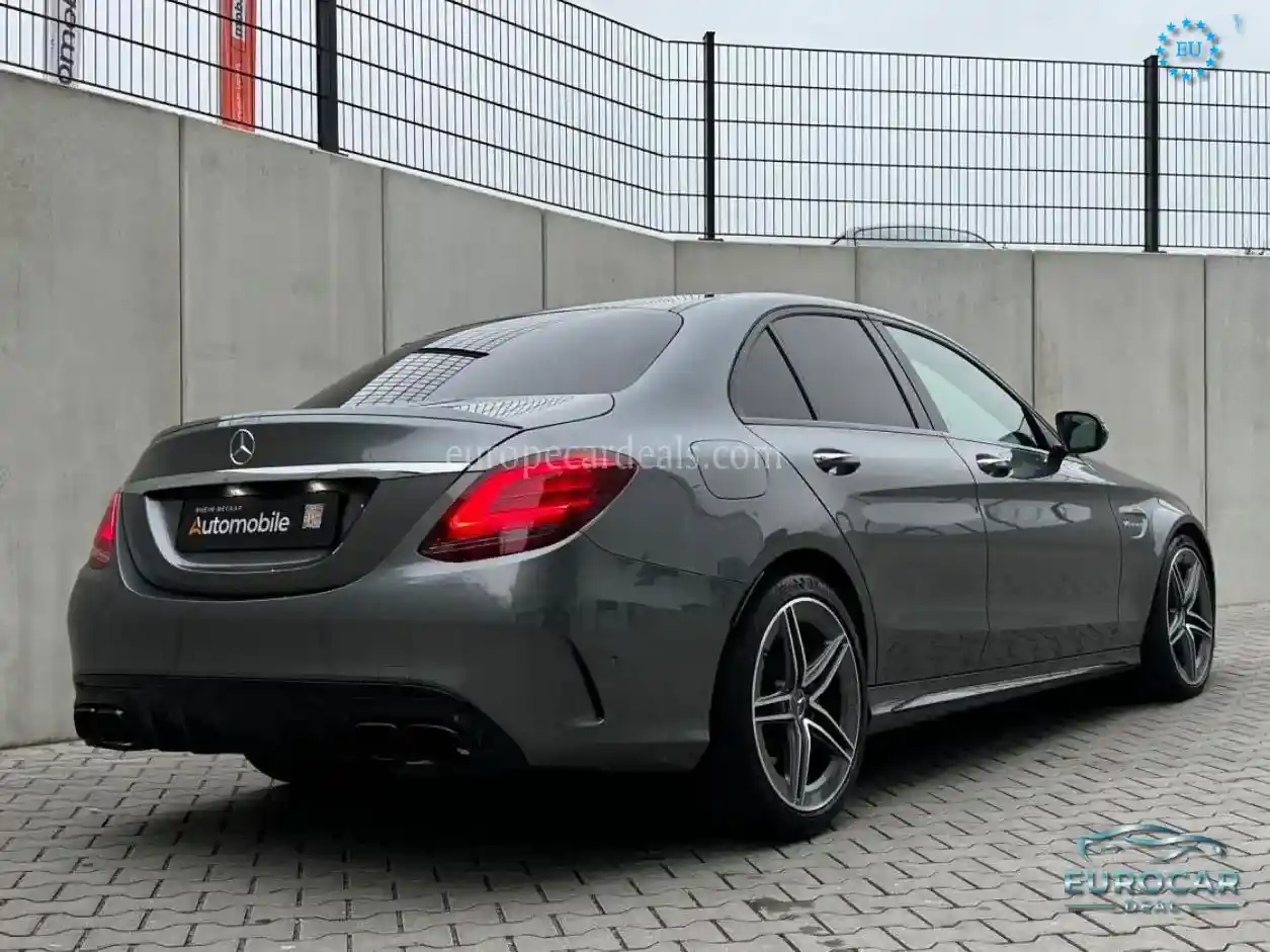 Mercedes-Benz C 63 AMG