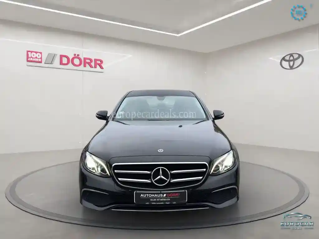 Mercedes-Benz E 220