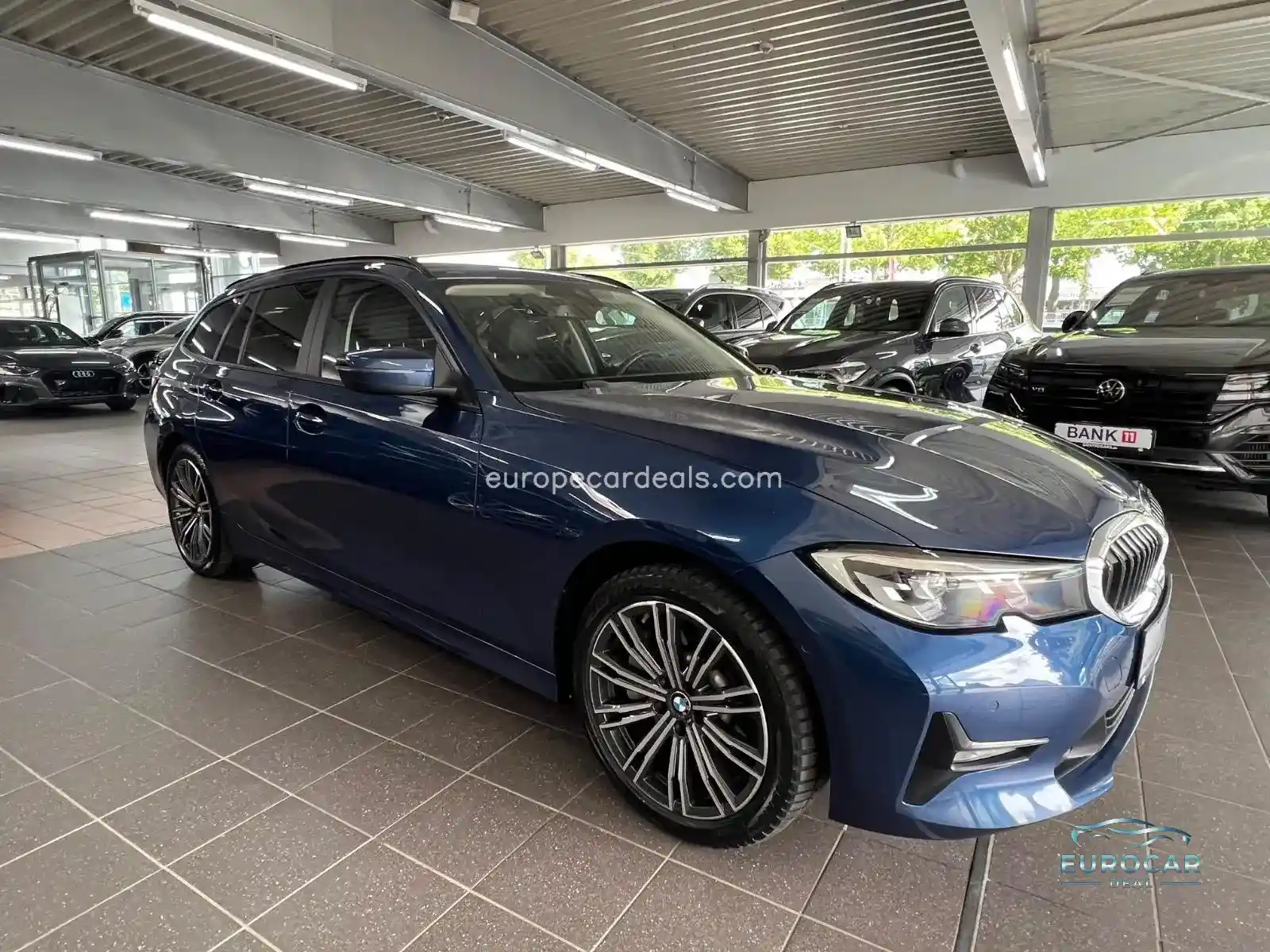 BMW 330