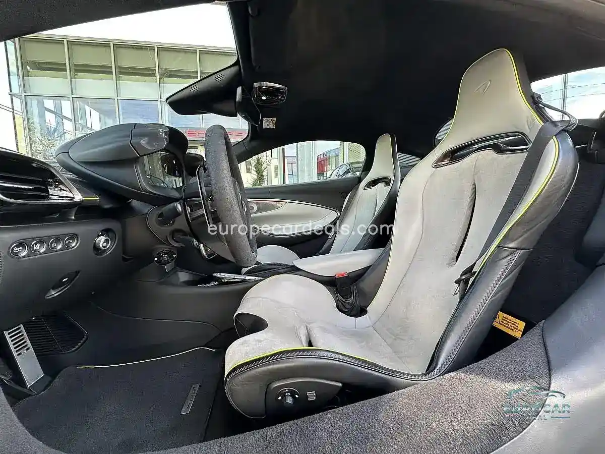 McLaren Artura