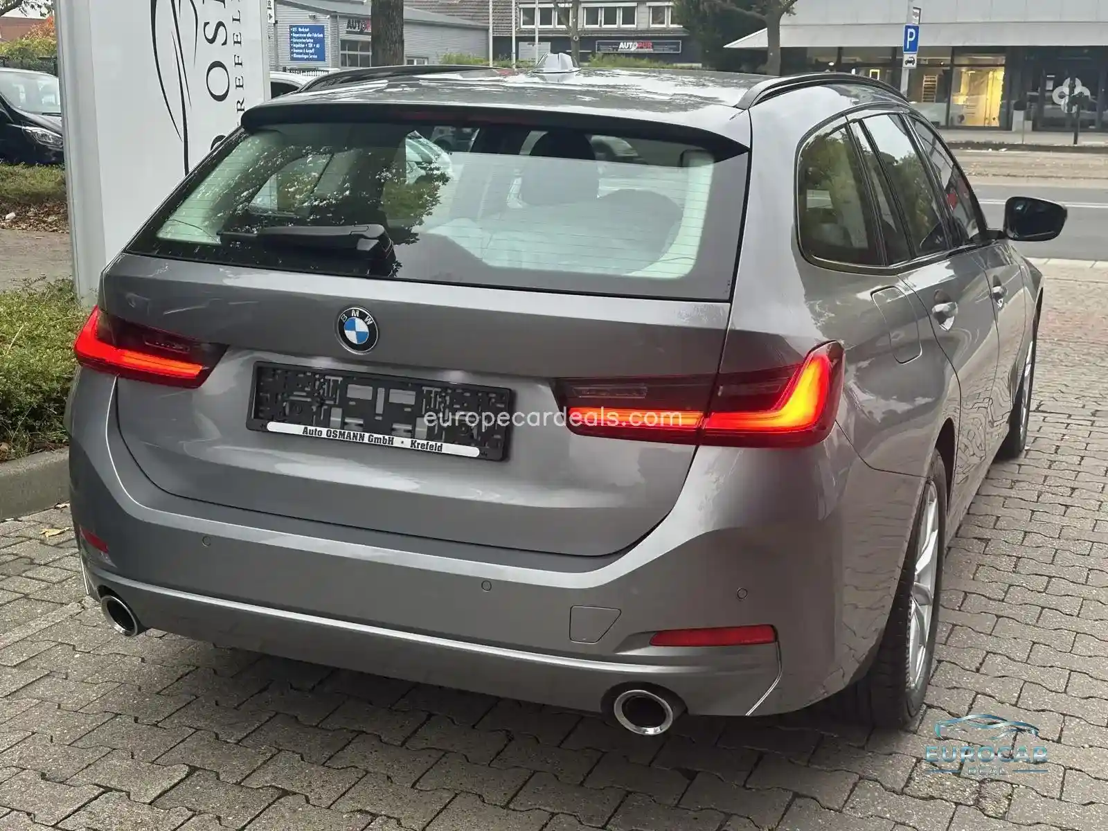 BMW 320