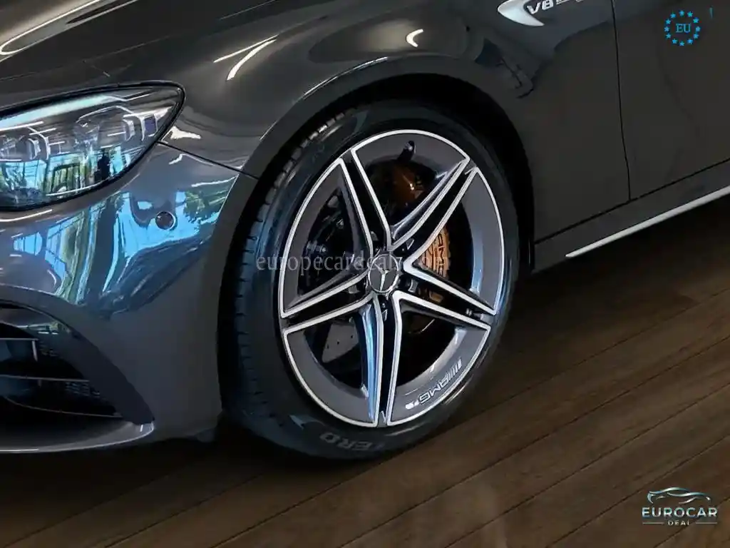 Mercedes-Benz E 63 AMG