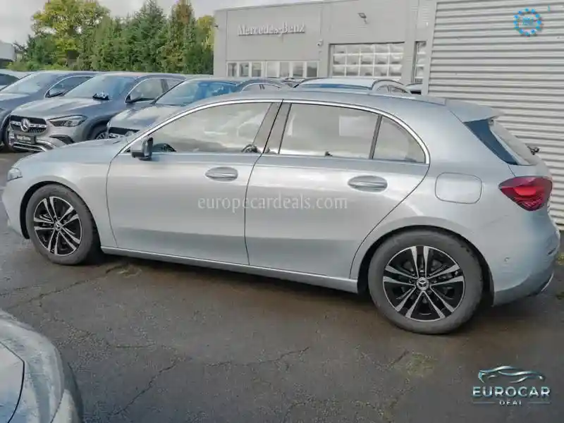 Mercedes-Benz A 220