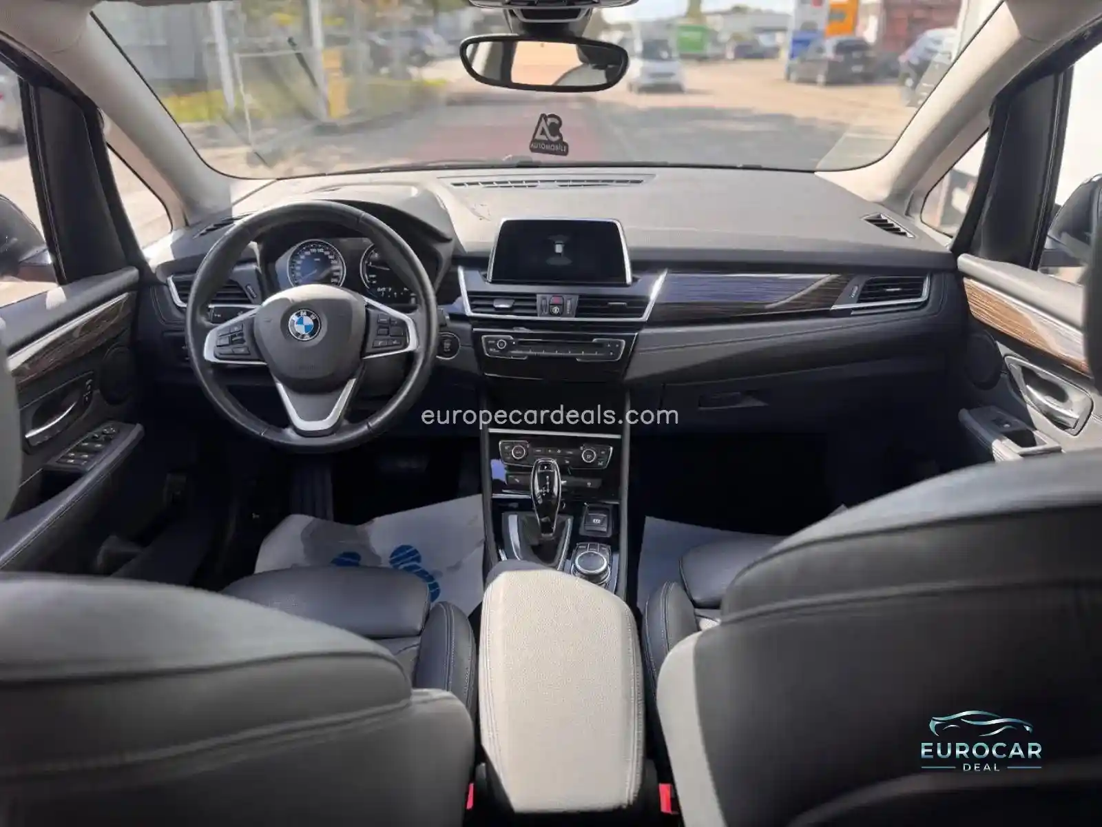 BMW 218