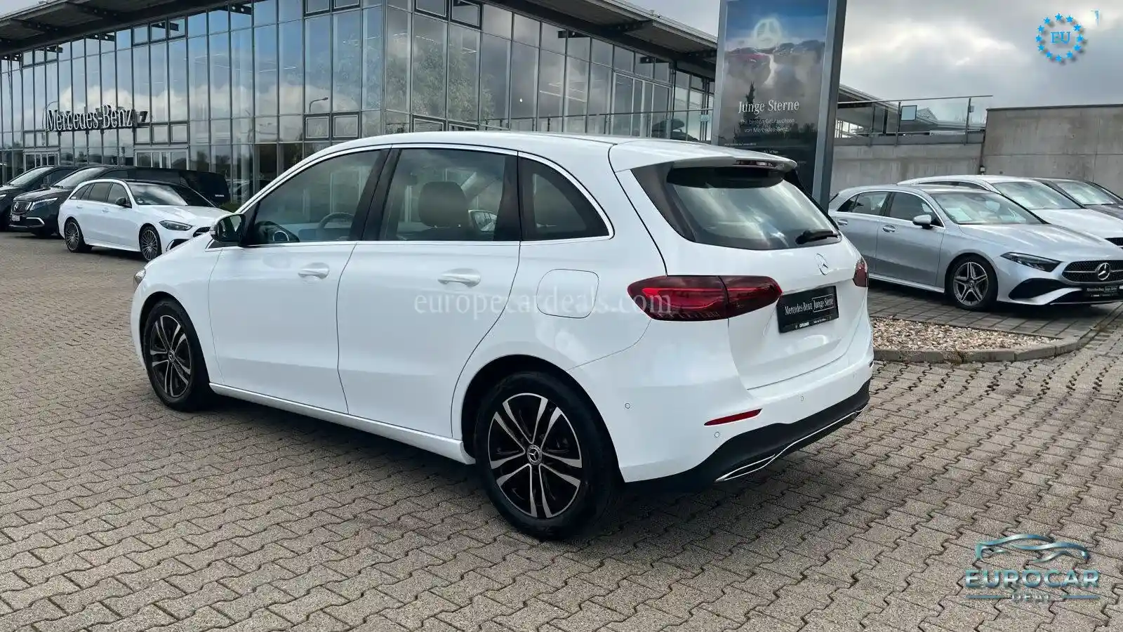 Mercedes-Benz B 180