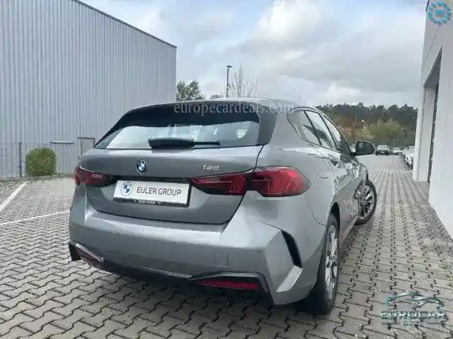 BMW 120