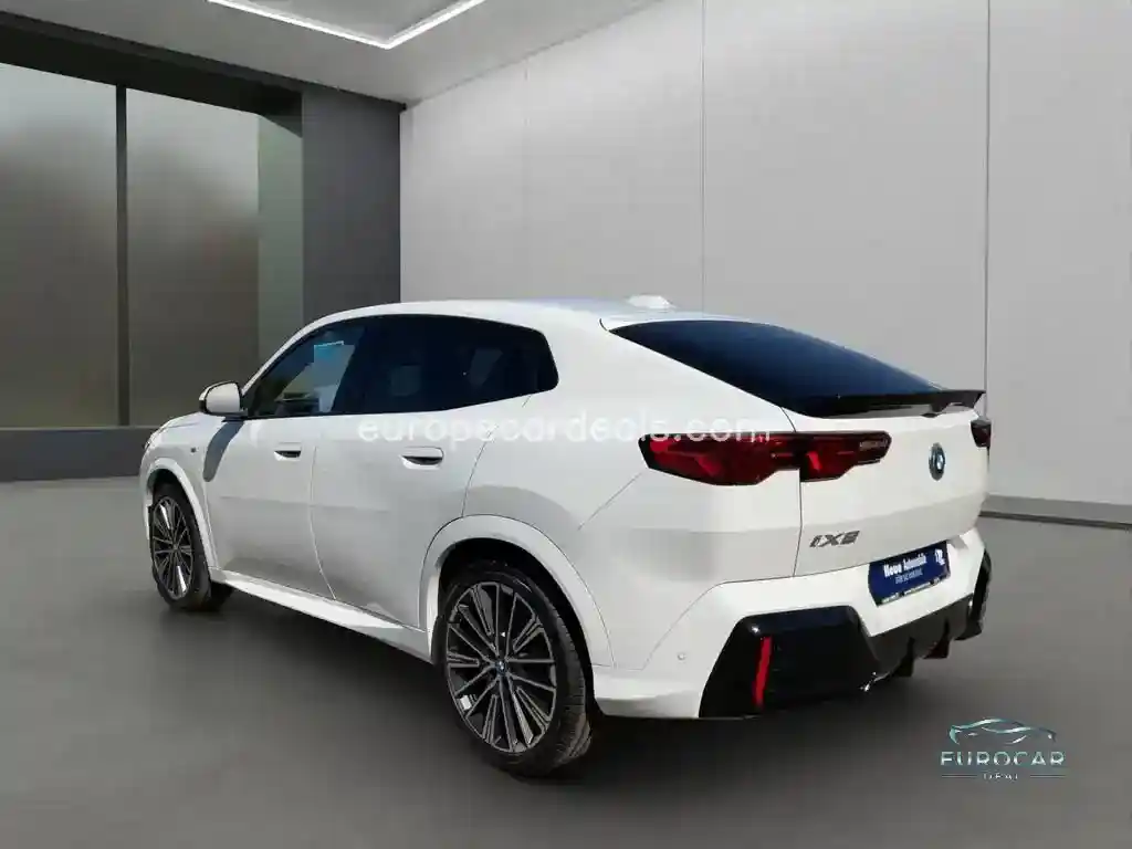 BMW iX2