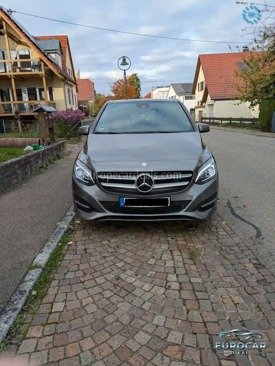Mercedes-Benz B 180