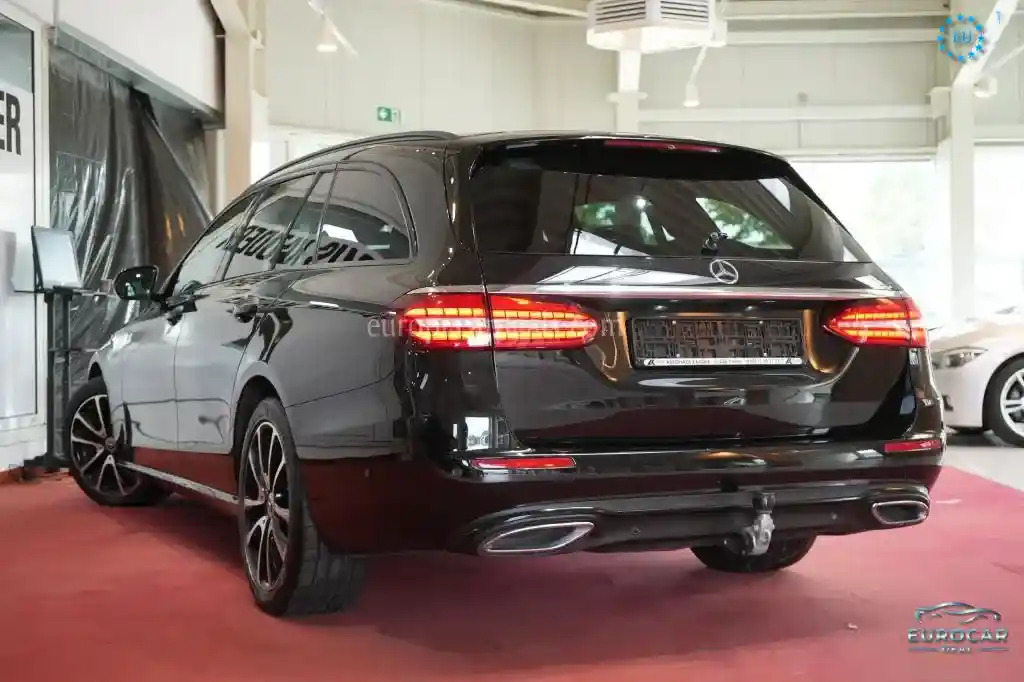 Mercedes-Benz E 400