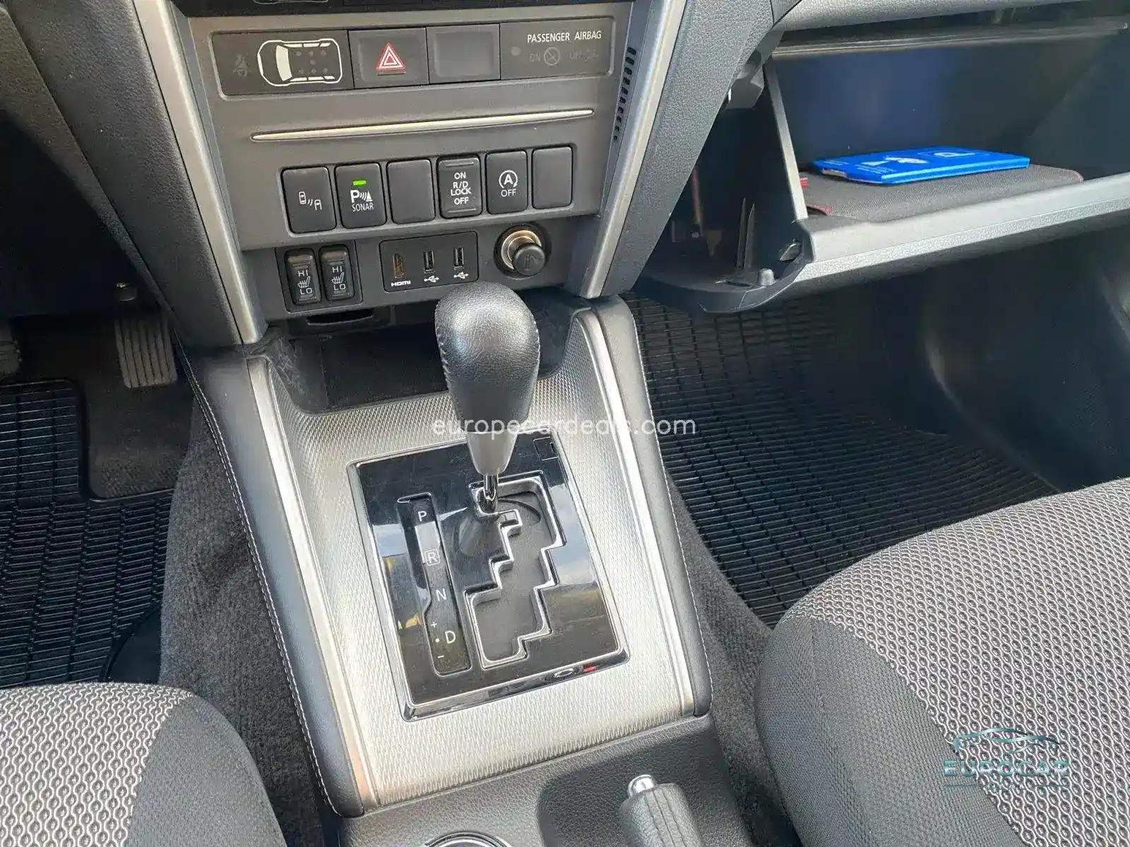 Mitsubishi L200