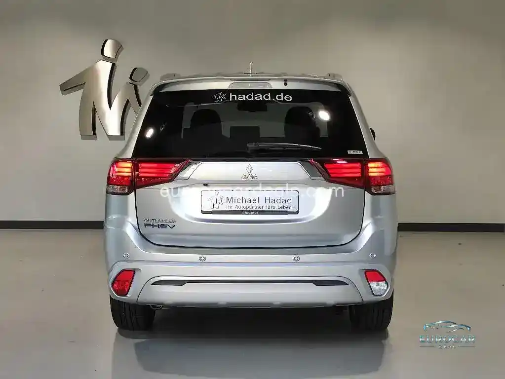Mitsubishi Plug-in Hybrid Outlander