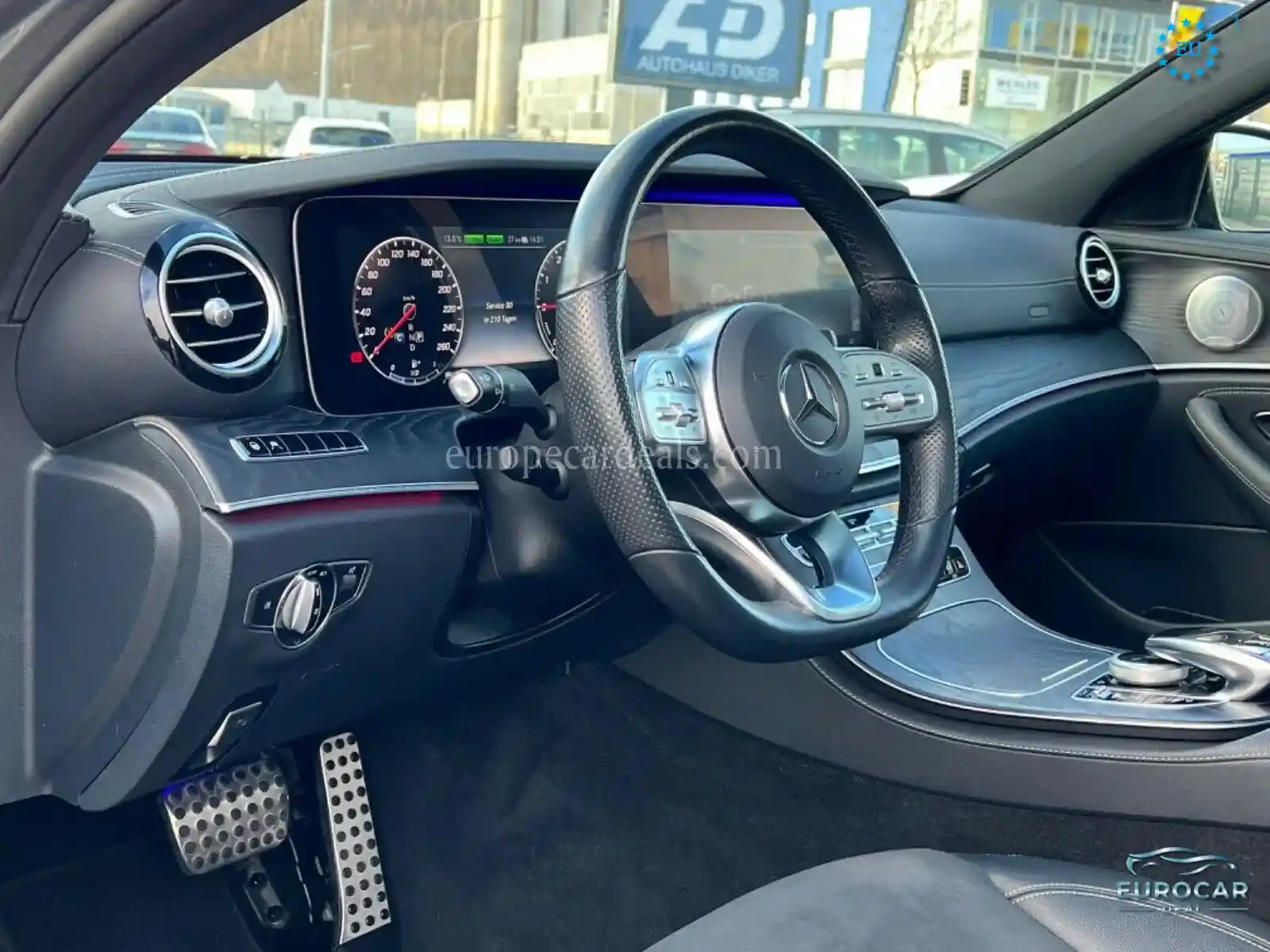 Mercedes-Benz E 300