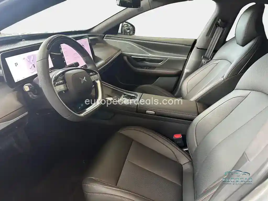 XPENG P7