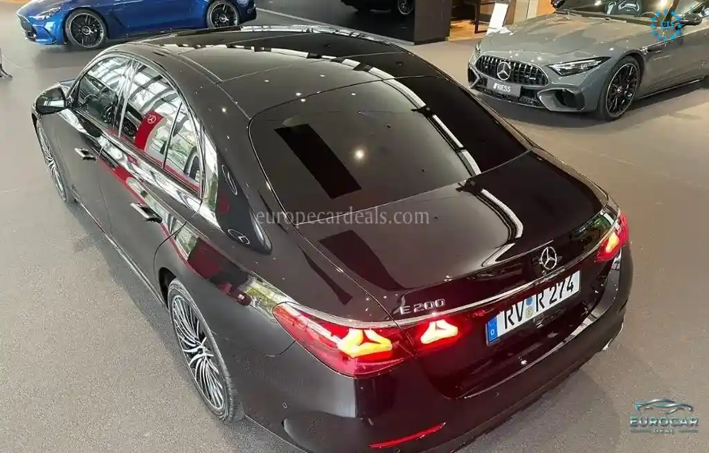 Mercedes-Benz E 200