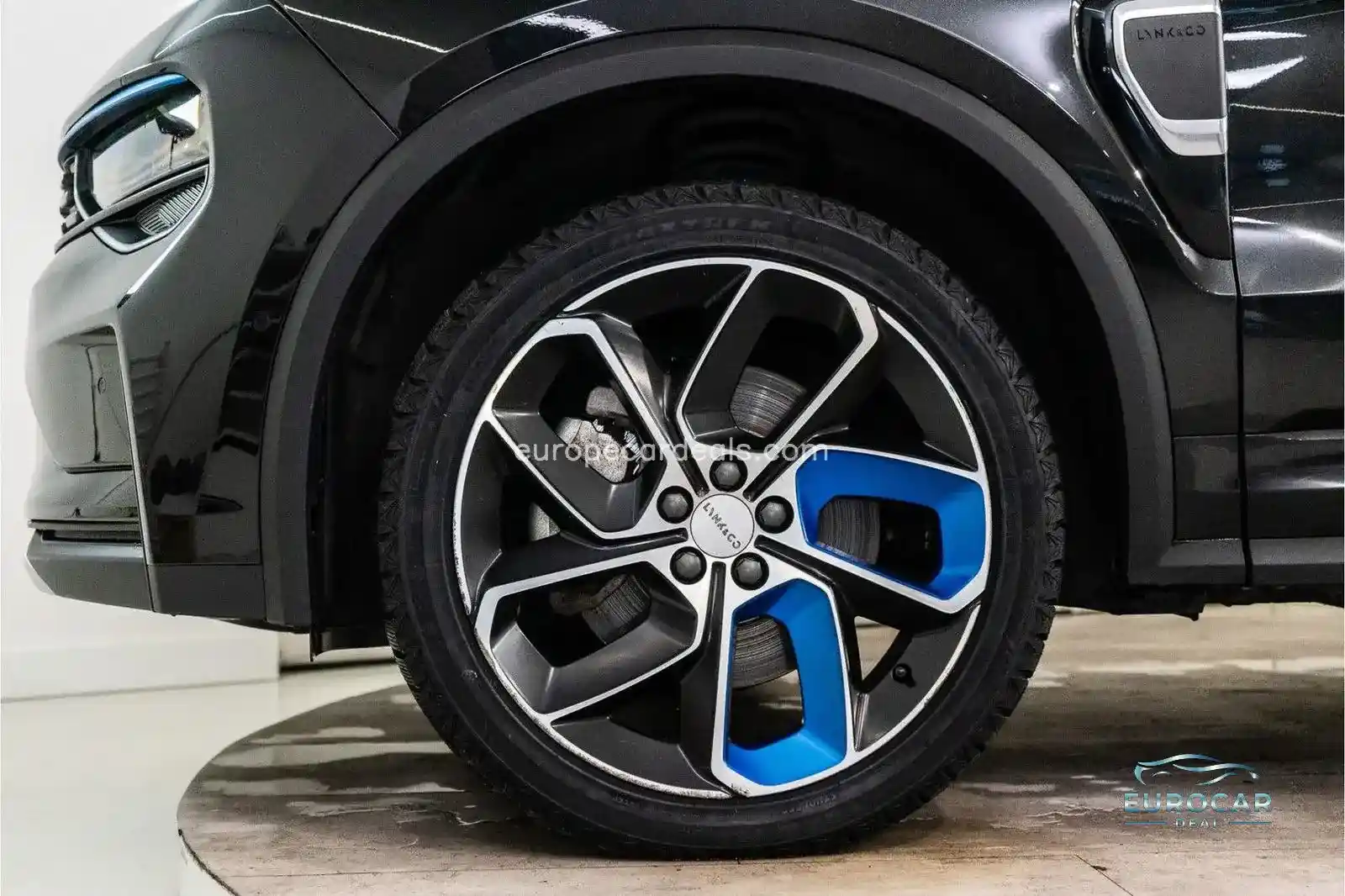 Lynk&Co 01