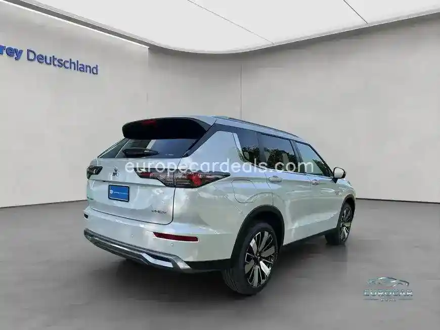 Mitsubishi Plug-in Hybrid Outlander