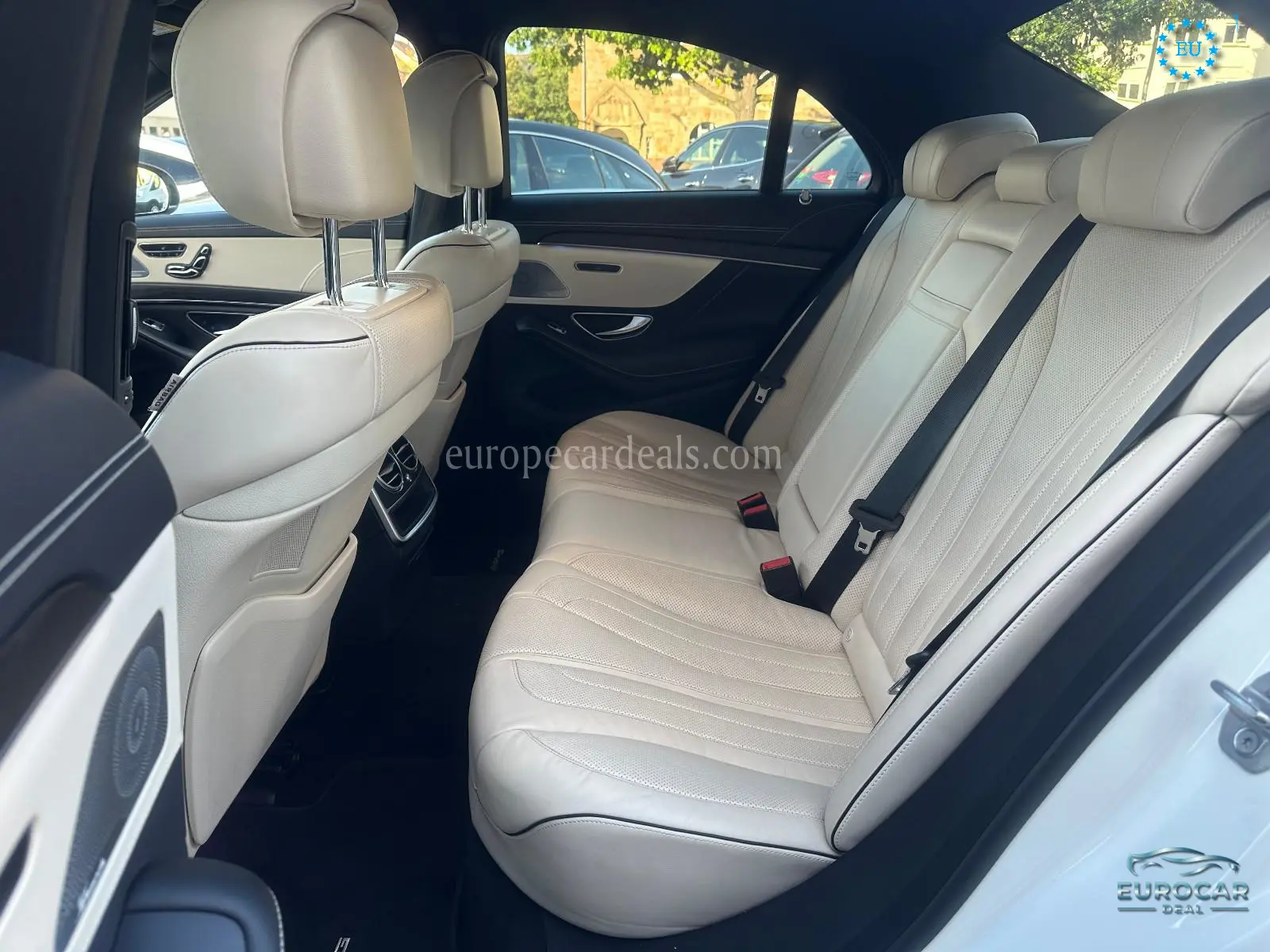 Mercedes-Benz S 560