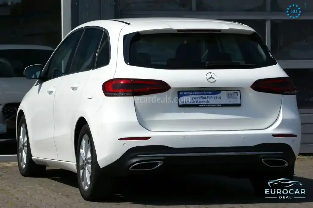 Mercedes-Benz B 200