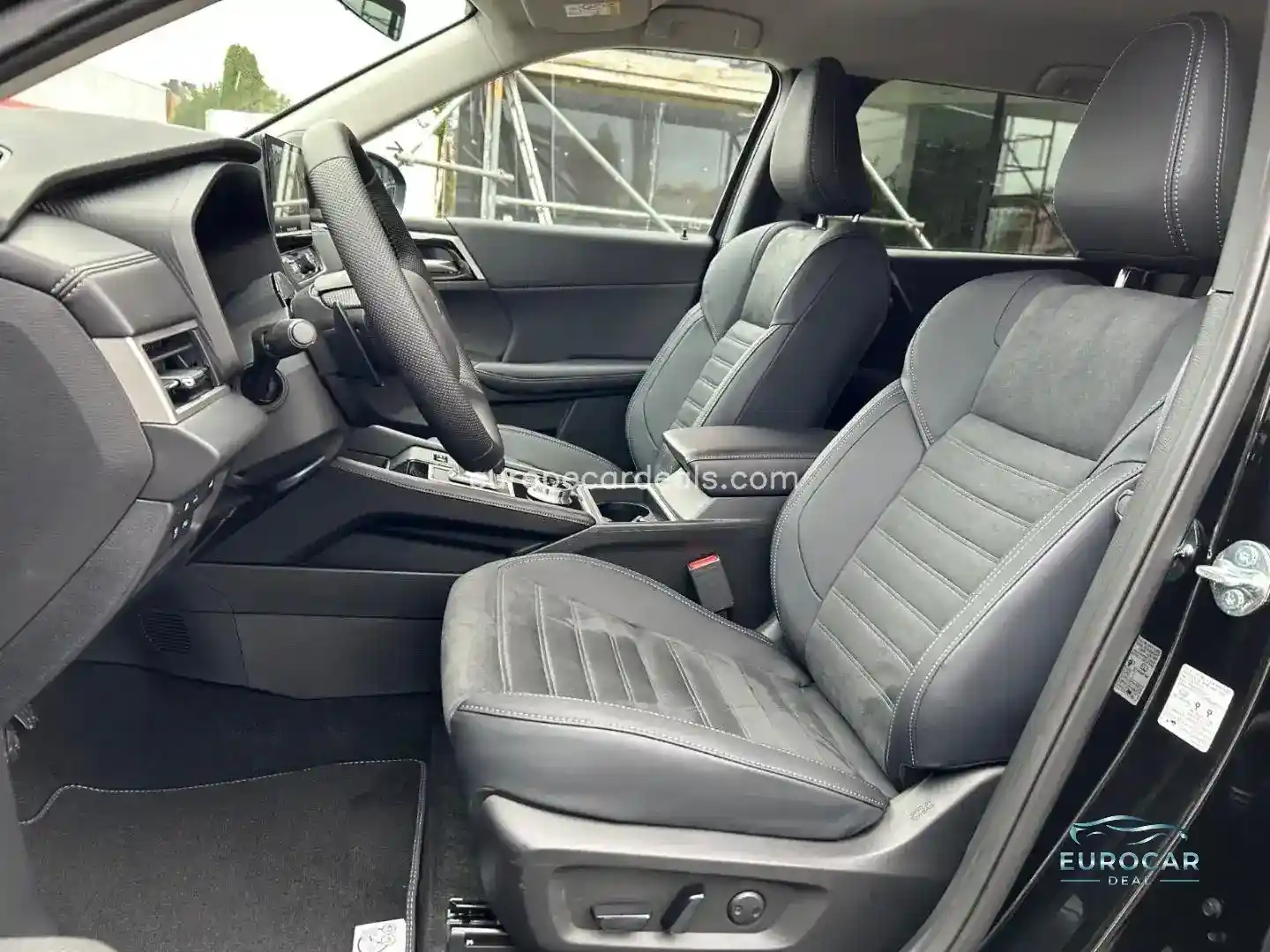 Mitsubishi Plug-in Hybrid Outlander