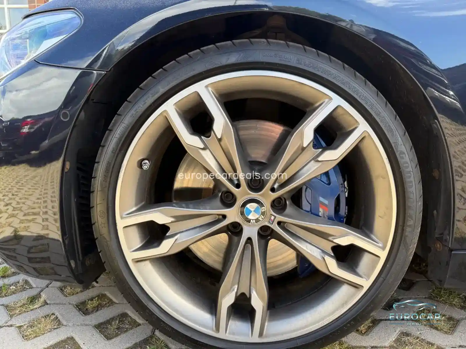 BMW M550