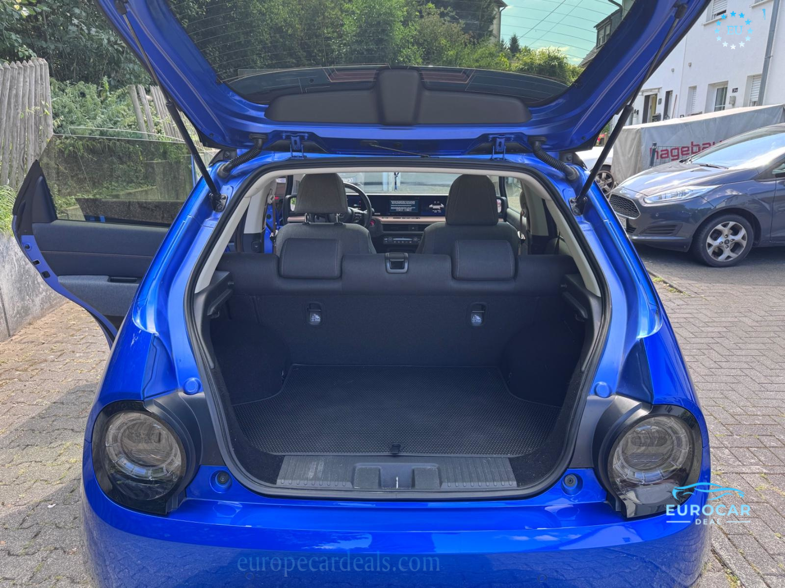 Honda e