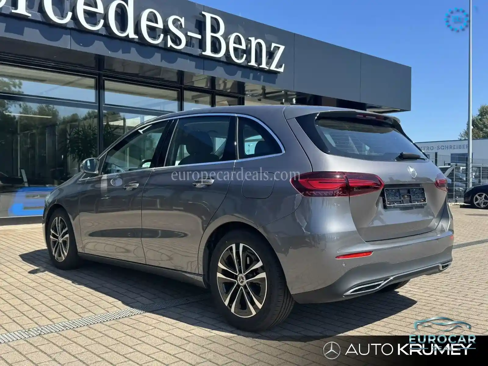 Mercedes-Benz B 180