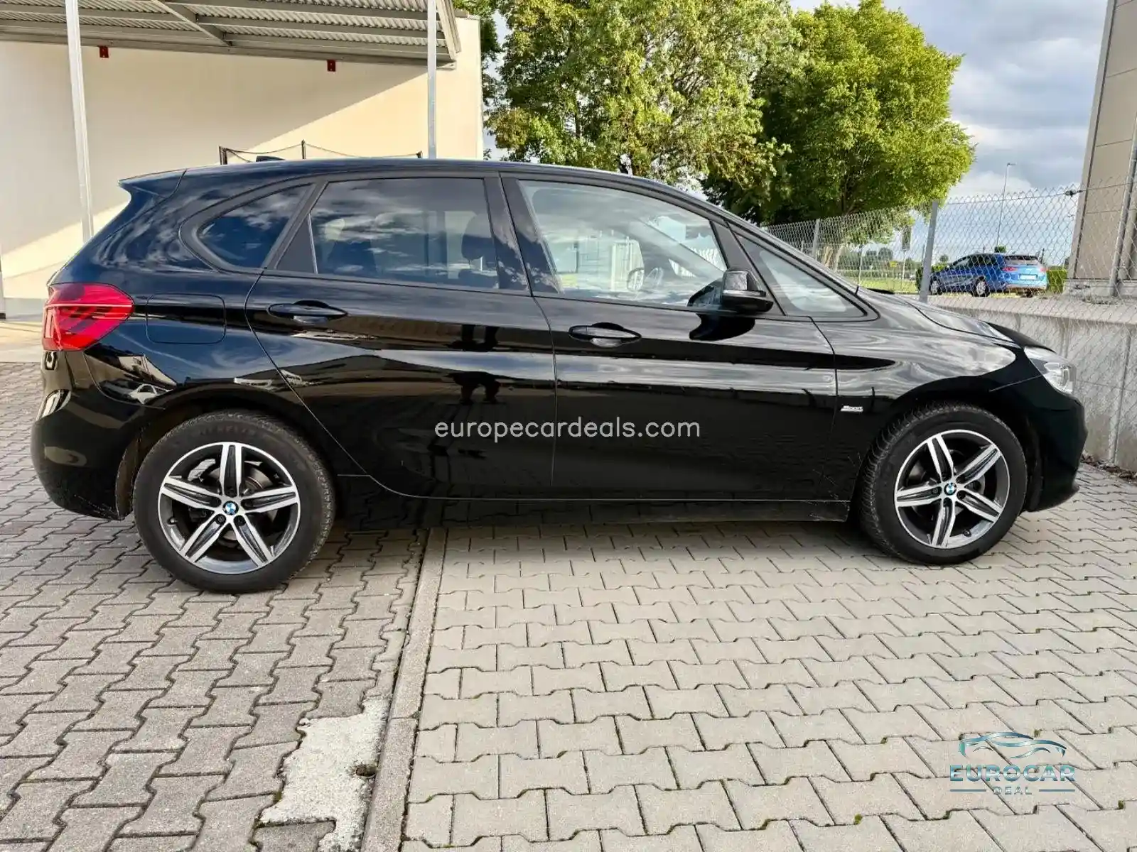 BMW 218