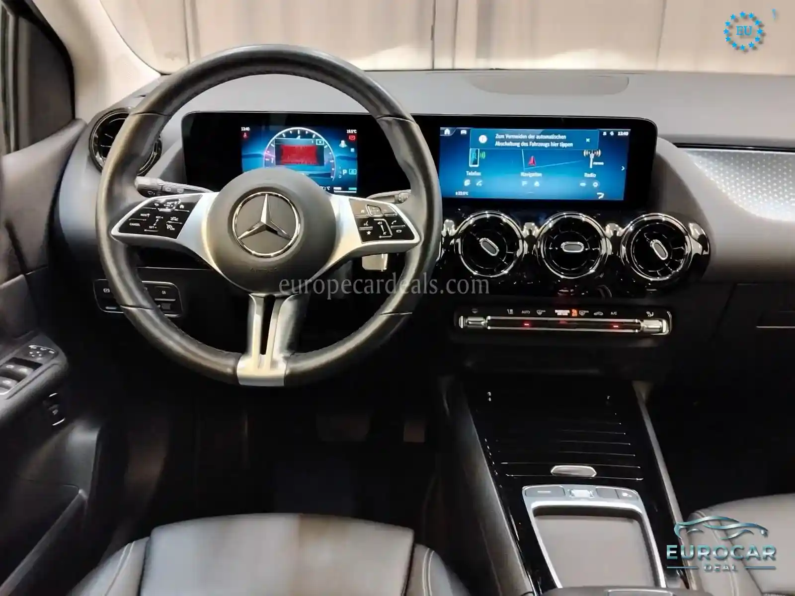 Mercedes-Benz B 180