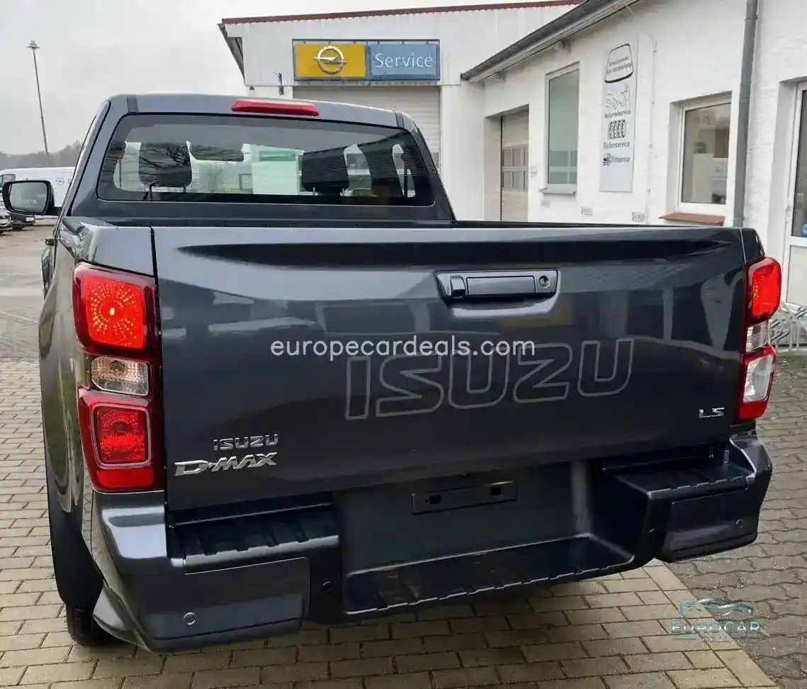 Space Cab 4WD LS Automatik