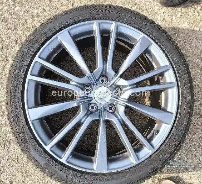 Infiniti Q60