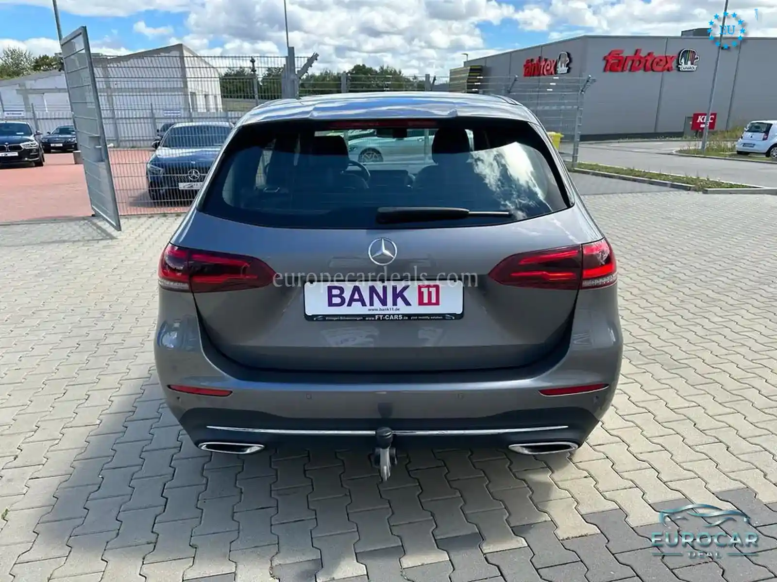 Mercedes-Benz B 200