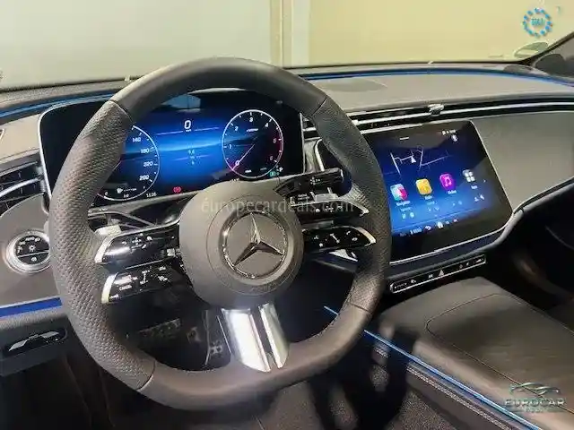 Mercedes-Benz E 220