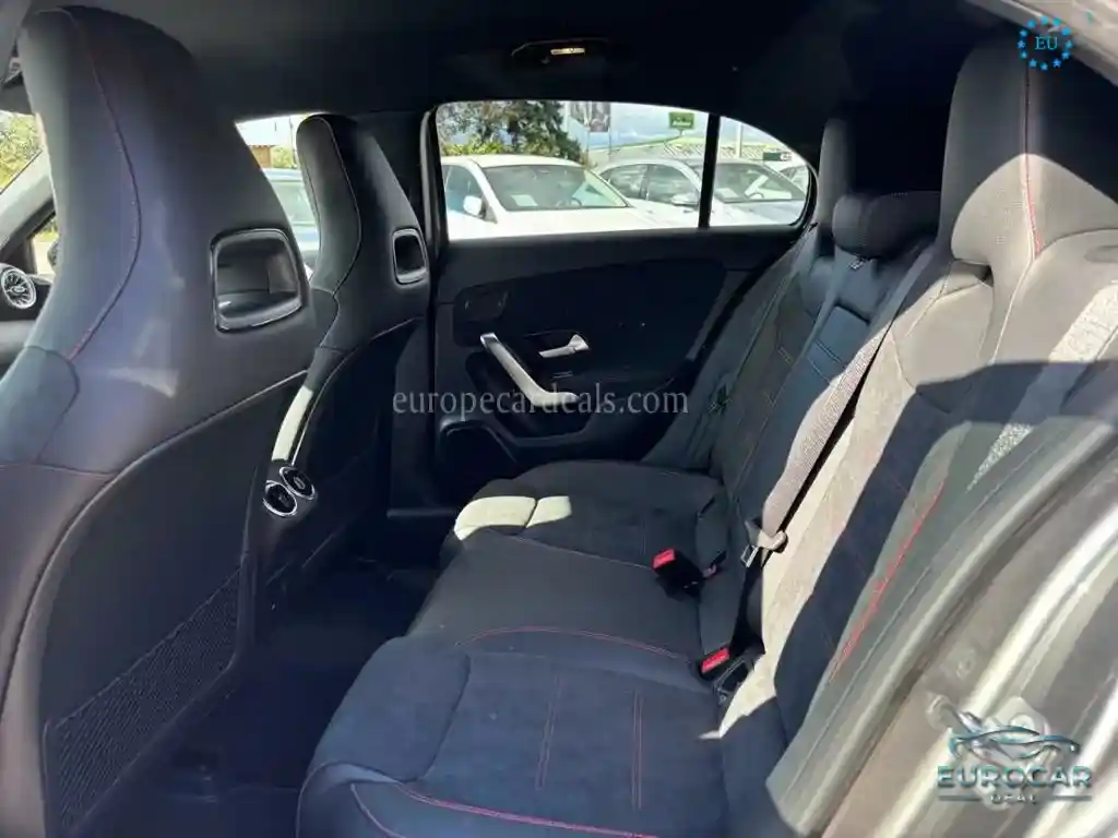 Mercedes-Benz A 220