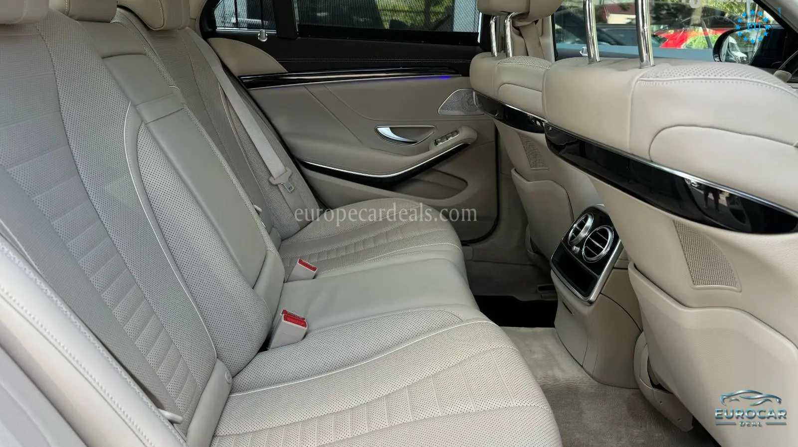 Mercedes-Benz S 560