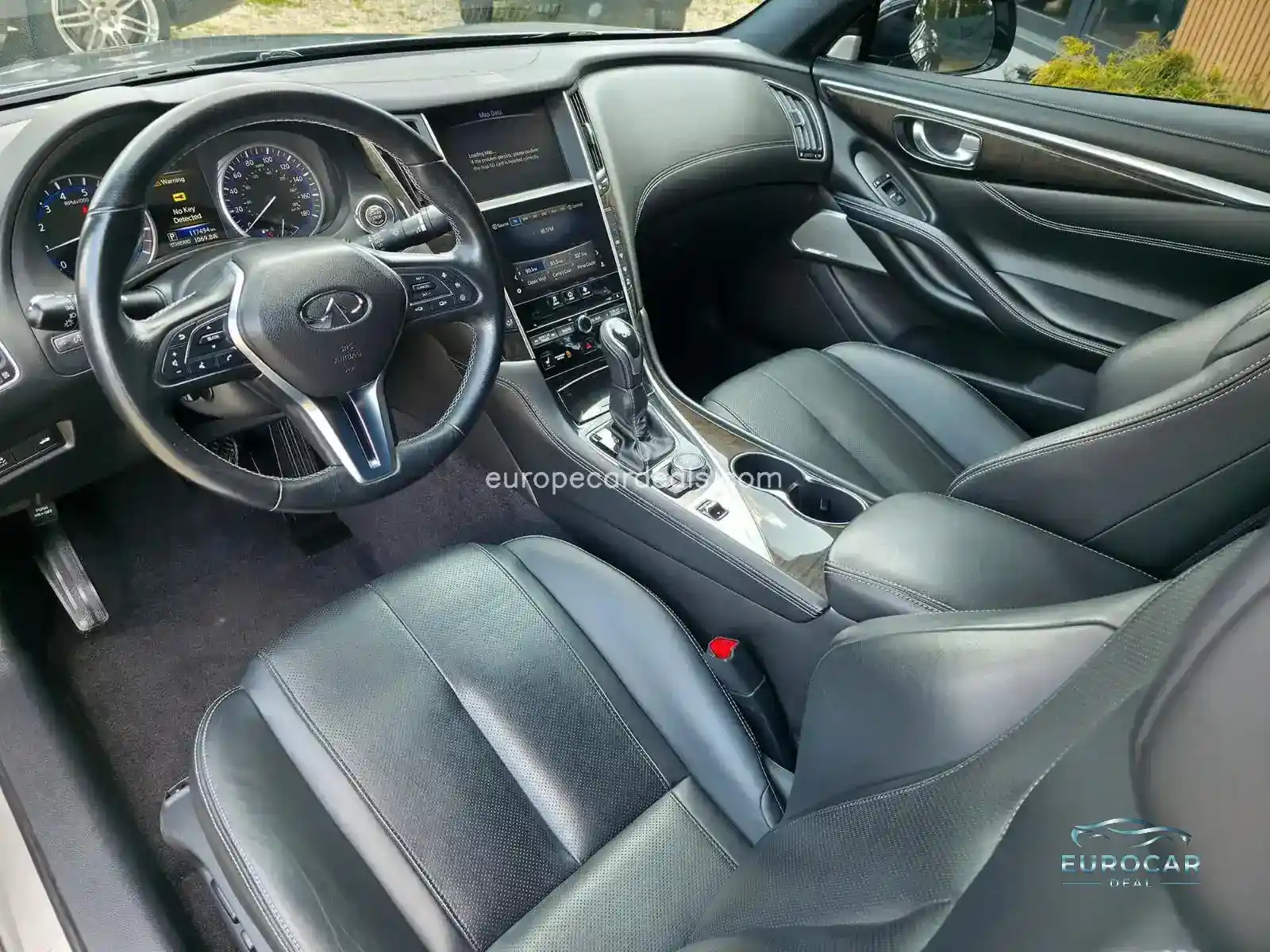 Infiniti Q60