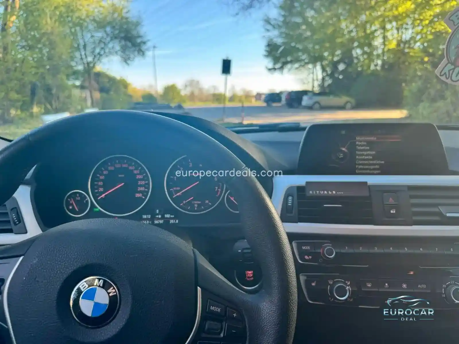 BMW 320