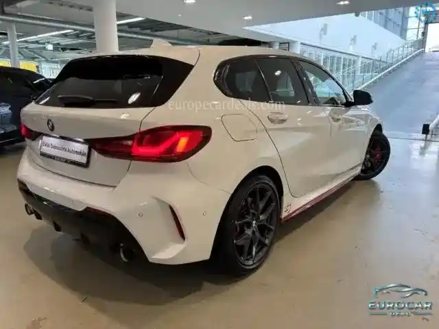 BMW 128