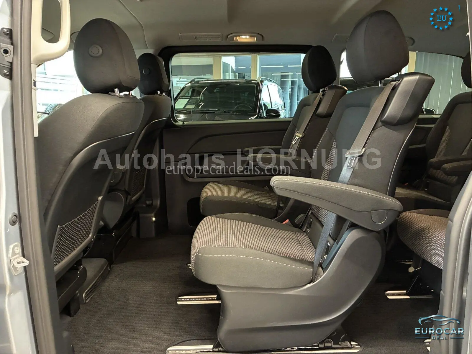 Mercedes-Benz V 220