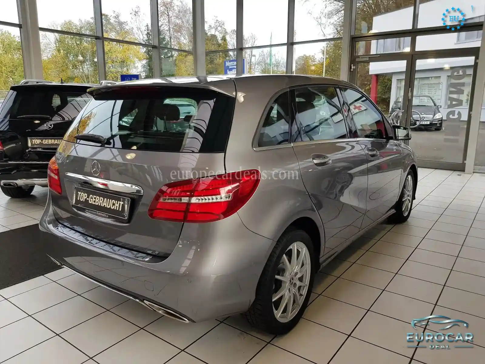 Mercedes-Benz B 180