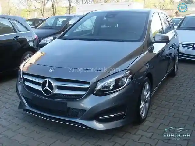 Mercedes-Benz B 200