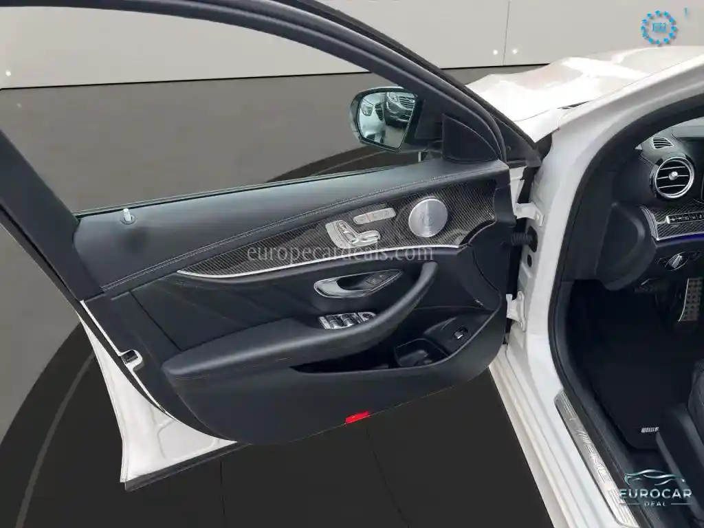 Mercedes-Benz E 63 AMG