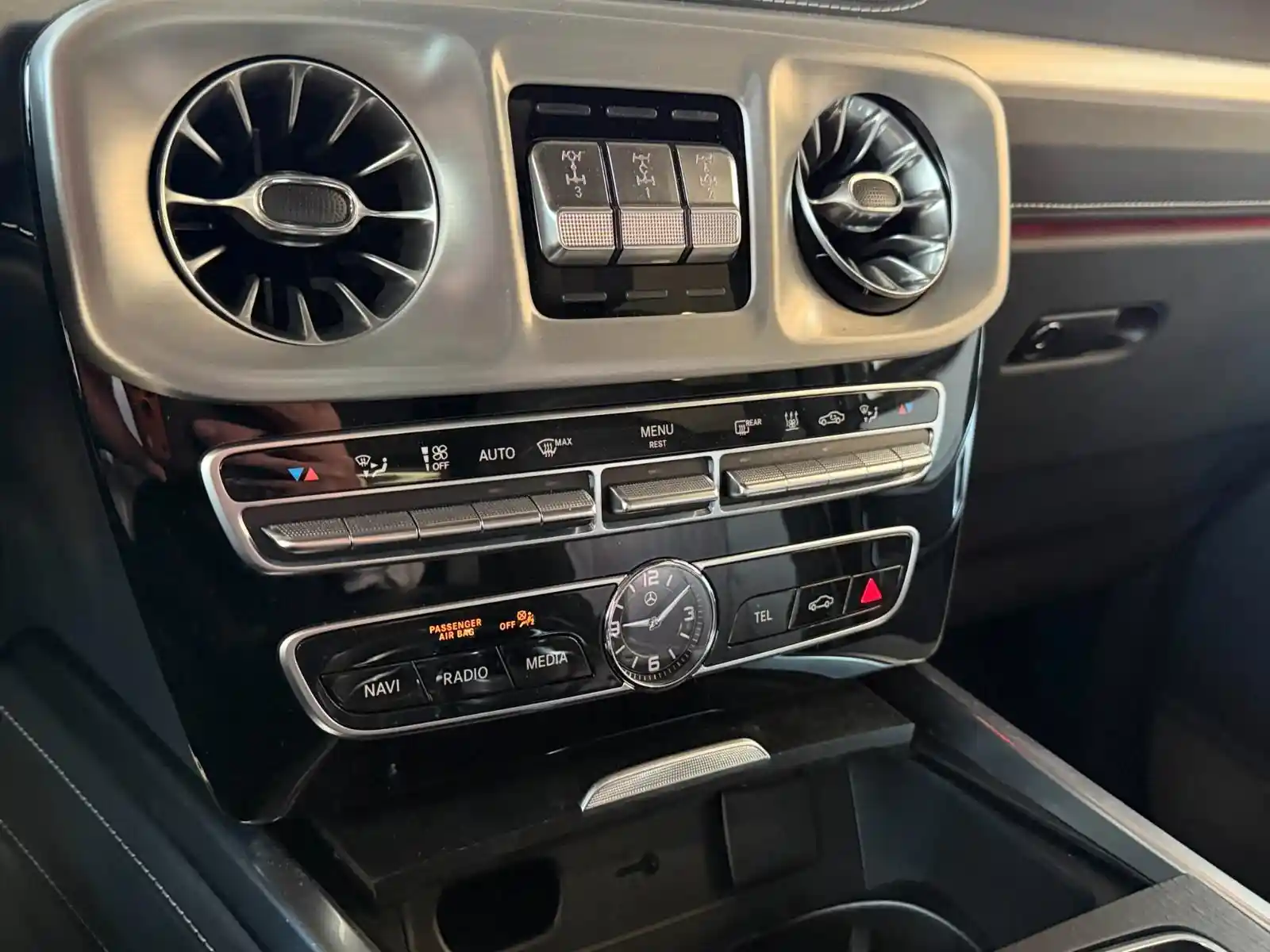 Mercedes-Benz G 500