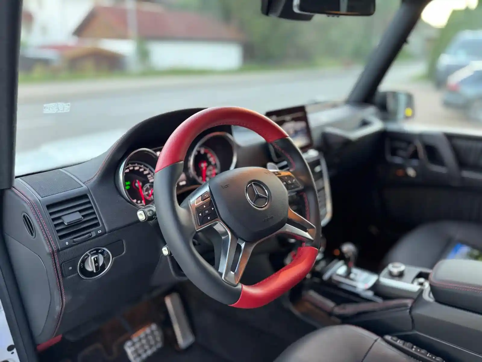 Mercedes-Benz G 500