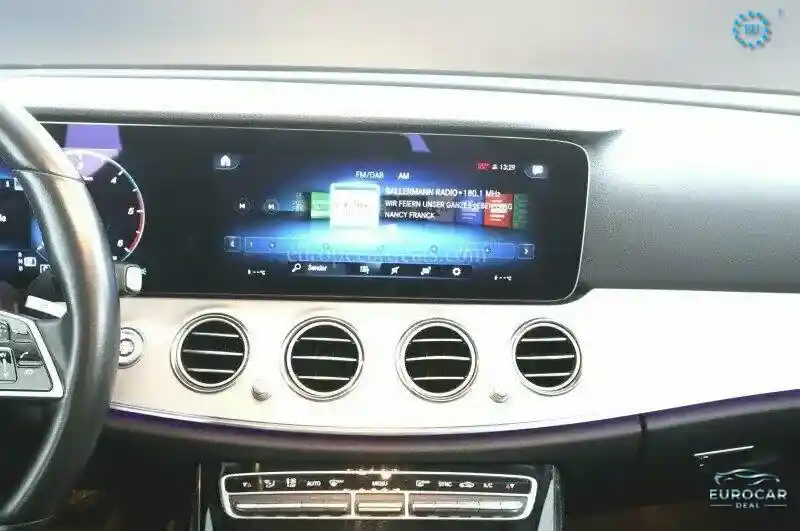 Mercedes-Benz E 220