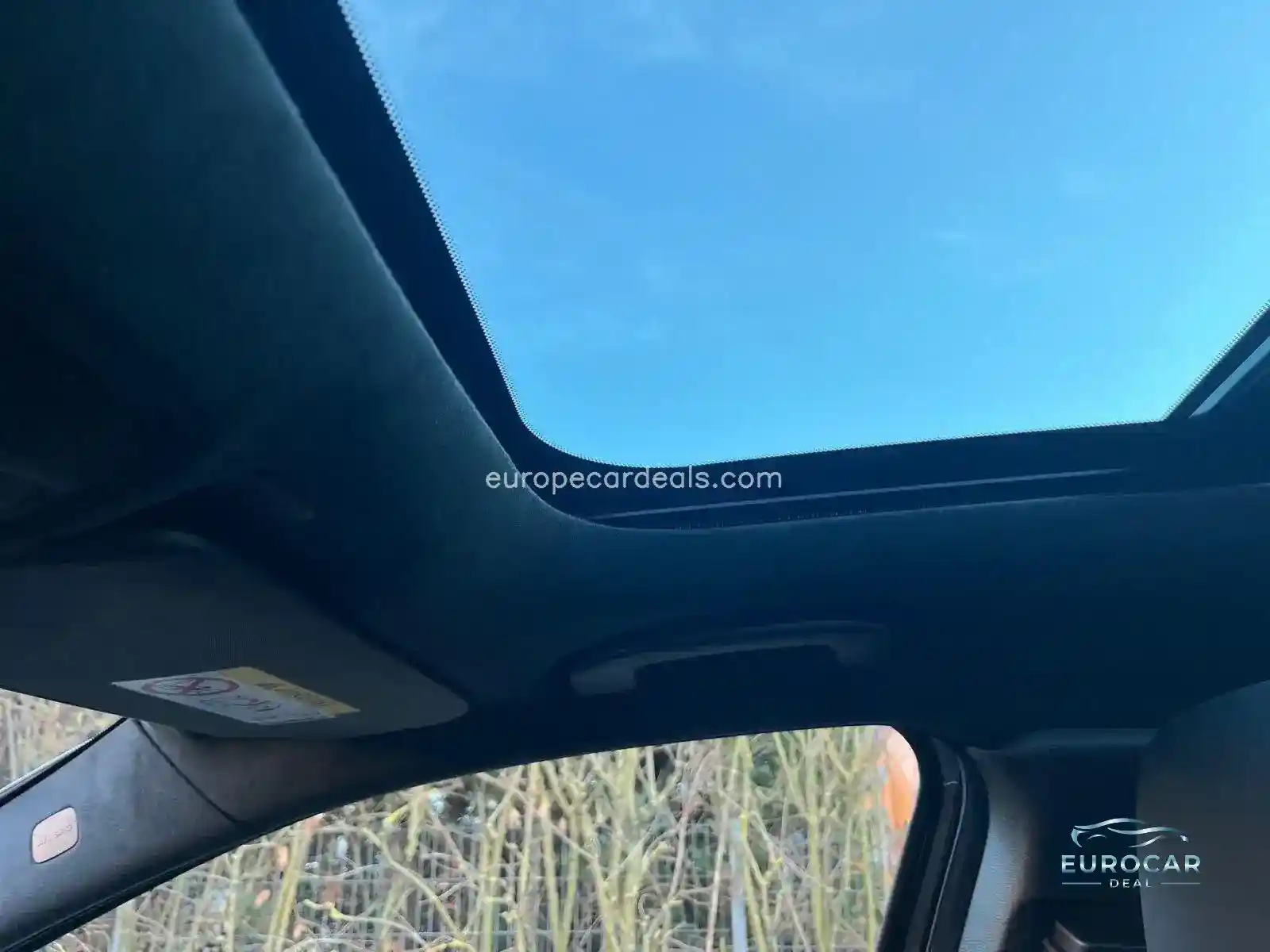 Infiniti Q30