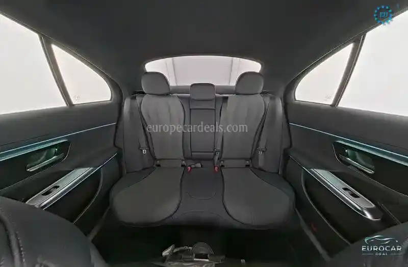Mercedes-Benz E 200